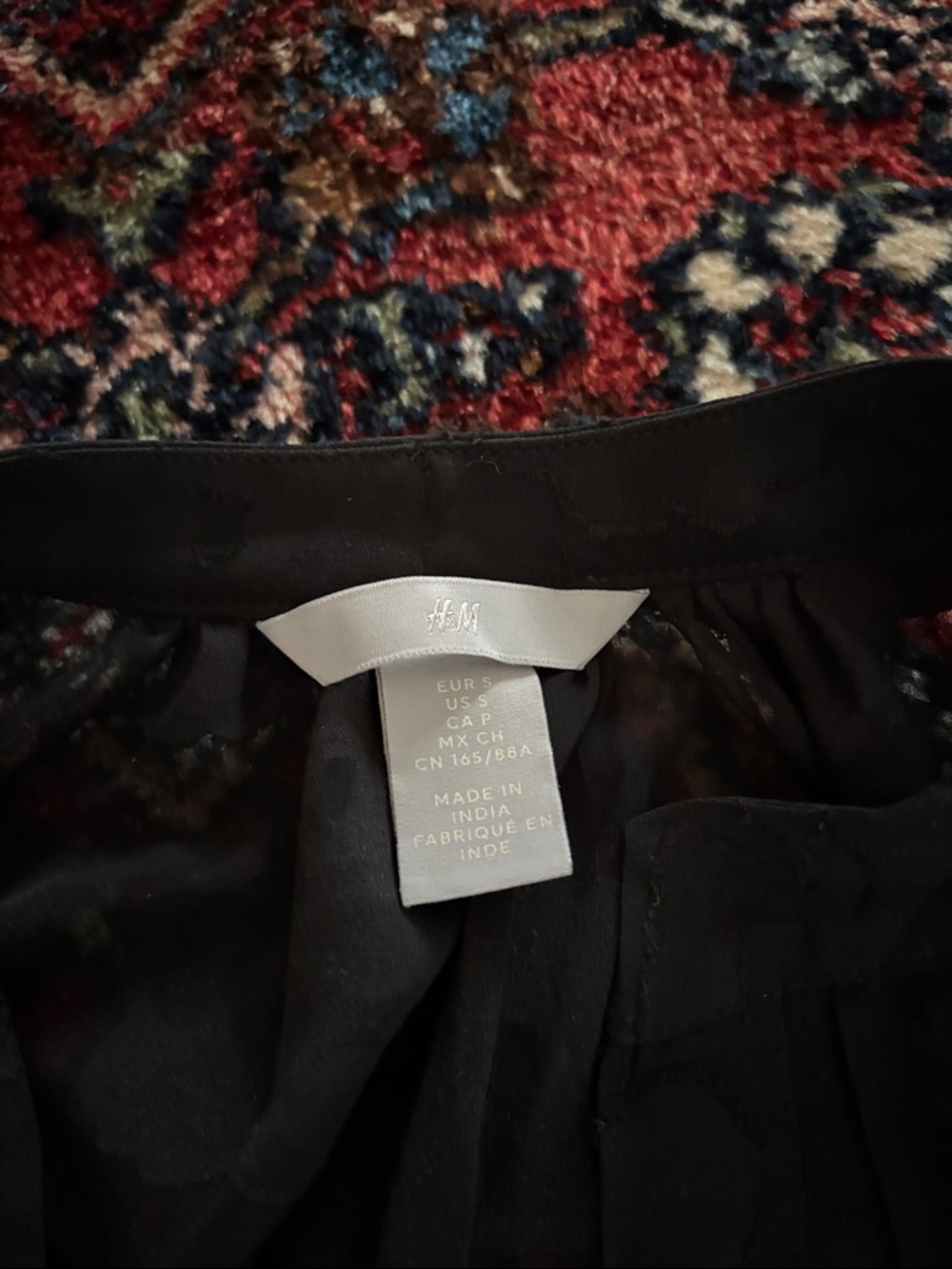 H&M Black Subtle-Pattern Skirt